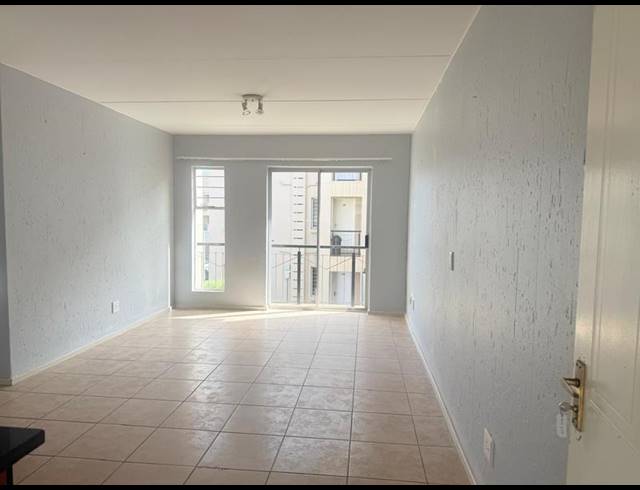 2 BEDROOM APARTMENT FOR SALE IN KLIPPOORTJIE